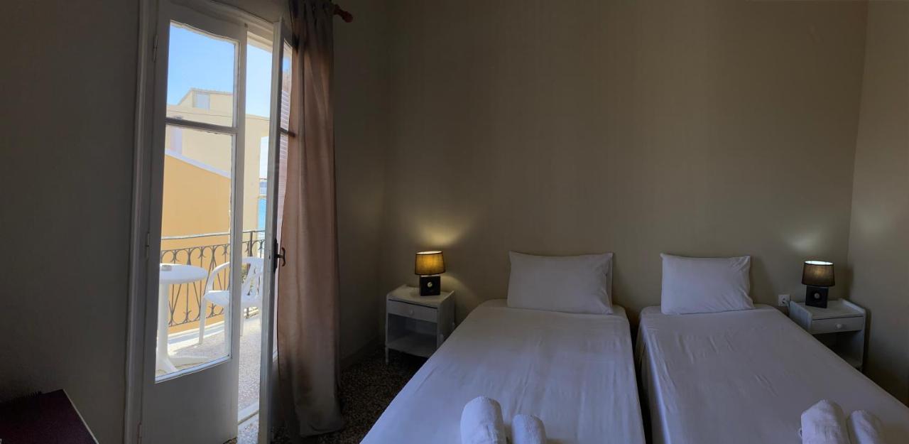 Pansion Roulis Hotell Moraitika Exteriör bild